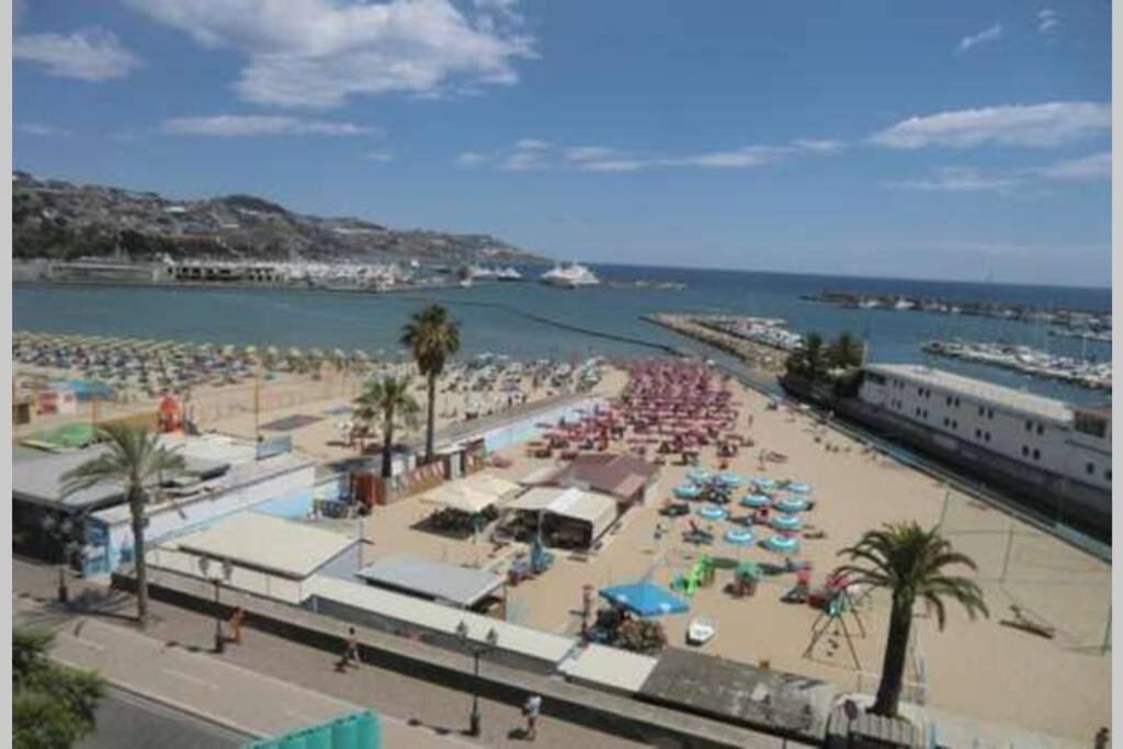 Centrally Located Apt By Harbour With Elevator San Remo Exterior foto