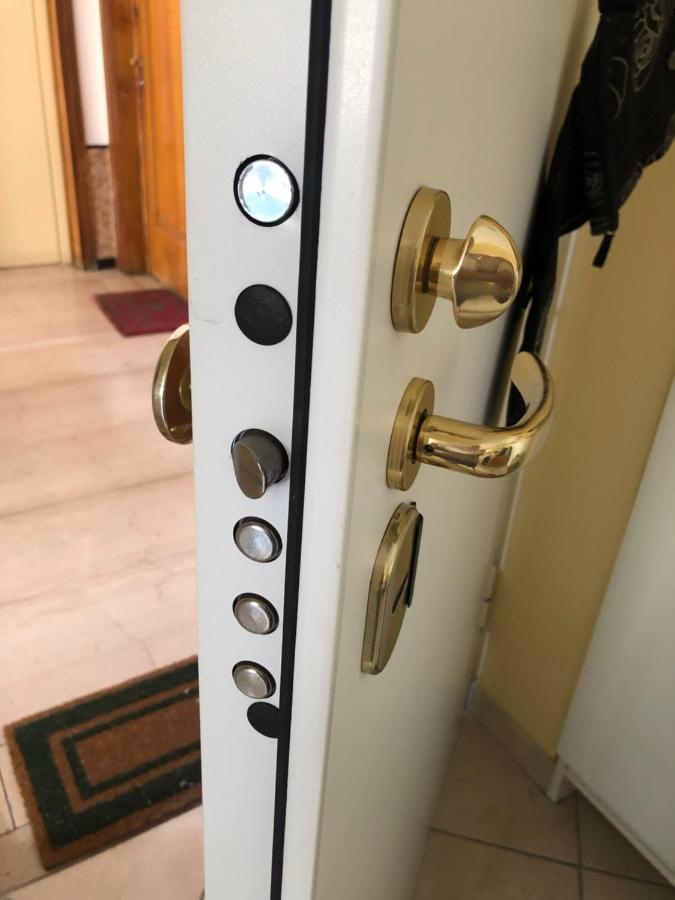 Centrally Located Apt By Harbour With Elevator San Remo Exterior foto